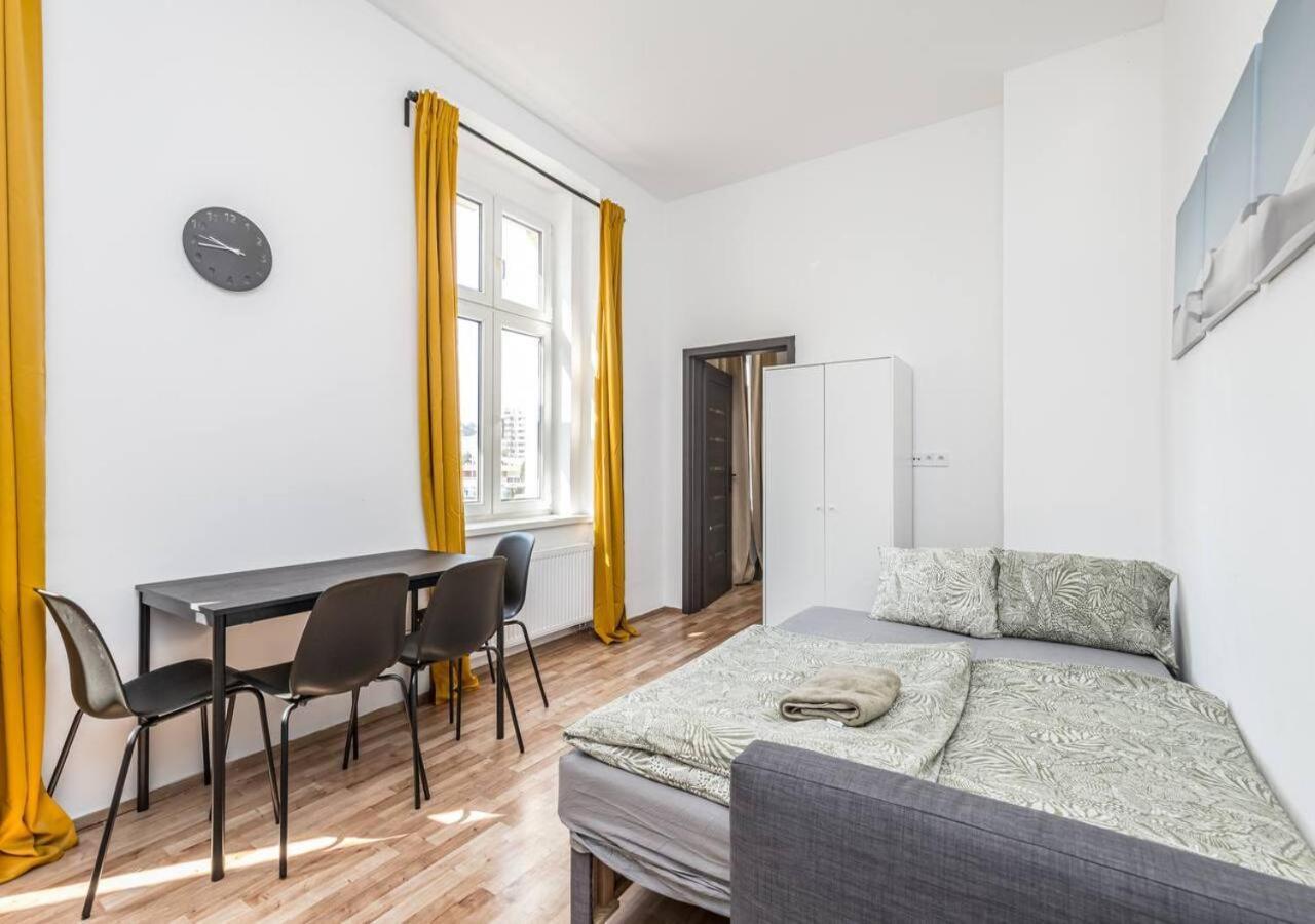 Crimson Charm Apartamento *